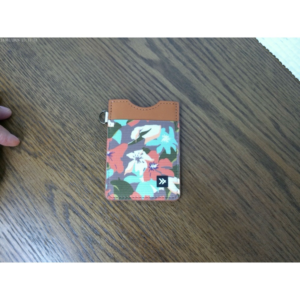 Thread Wallets Hazel Leather Vertical Wallet - image 2